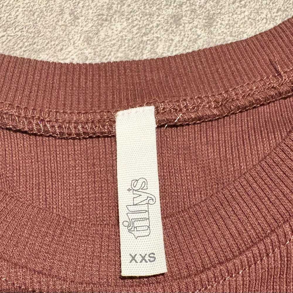 Tilly's Ribbed Tank Top - Picture 3 of 3